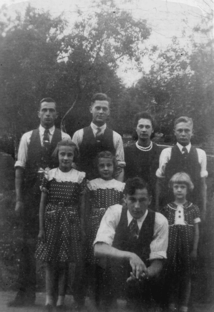 Famille de Léonie Nadeau et d’Éloi Michaud (am_2219)
