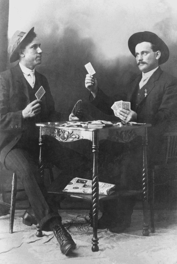 Partie de cartes entre Alfred “Freddy” Morneault et Joachim Thériault (am_2085)