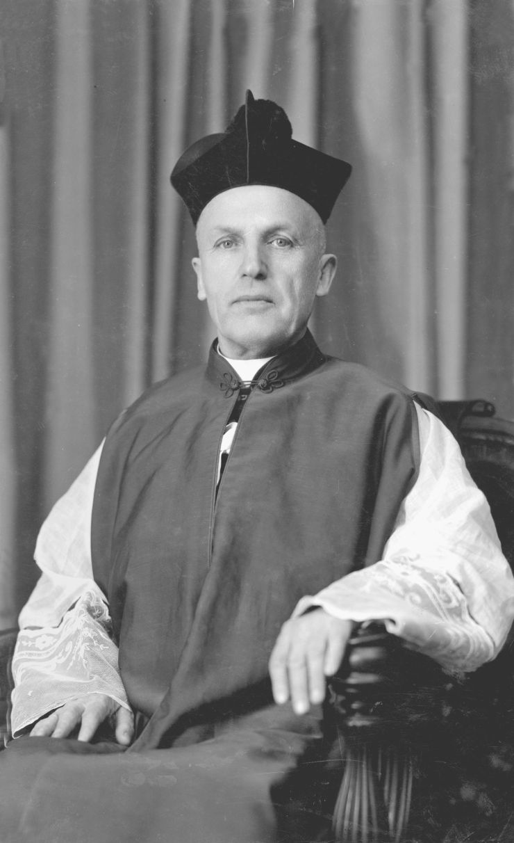 Mgr William Conway (ph_3555)